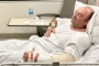 mand i hospitalsseng