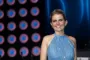 kvinde poserer i danseoutfit