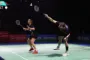 Badmintonspillere på banen