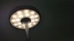 en tændt lampe