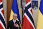 en politiker ved nogle flag