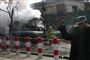 Lørdag morgen sprang en bombe foran den tyske ambassade i kabul.
 Foto: AP/Musadeq Sadeq / POLFOTO