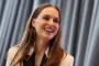 Natalie Portmann smiler