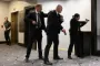 Personer med pistoler