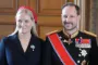 Mand og kvinde ved siden af hinanden