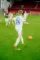 Unge spiller fodbold.