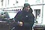 Politiet efterlyser denne mand i forbindelse med attentatforsøget på HA-rockeren Brian Sandberg.
 Foto: Politiet