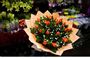 Salget af blomster til Valentins Dag ser ud til blive det samme som sidste år.
 Foto: AP/Andy Wong / POLFOTO