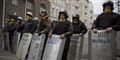 Ukrainsk betjent vil giftes med demonstrant