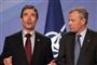Anders Fogh Rasmussen og den nuværende generalsekretær i Nato, Jaap De Hoop Scheffer.
 Foto: Michel Euler/AP/POLFOTO / POLFOTO