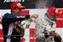 Vettel fejrer sejren med bobler
 Foto: AP/Luca Bruno / POLFOTO