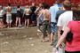 Det kan være en langvarig fornøjelse at sørge for, at man får nok vand paa årets Roskilde Festival.
 Foto: Jacob Wenzel
