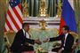 Præsidenterne Obama og Medveved fra henholdsvis USA og Rusland er blevet enige om at nedruste deres aftomvåben.
 Foto: AP/RIA-Novosti, Mikhail Klimentyev, Presidential Press Service / POLFOTO