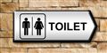 Tilkaldte politiet: Mand sad fast på toilet i Kruså