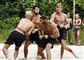 Italiens rige playboy styrer atter mod magten