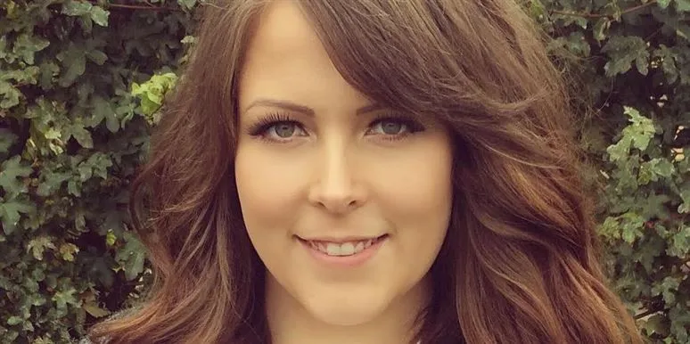 Agnes droppede studenterhuen og blev sosu: Jeg er stolt af mit fag ...